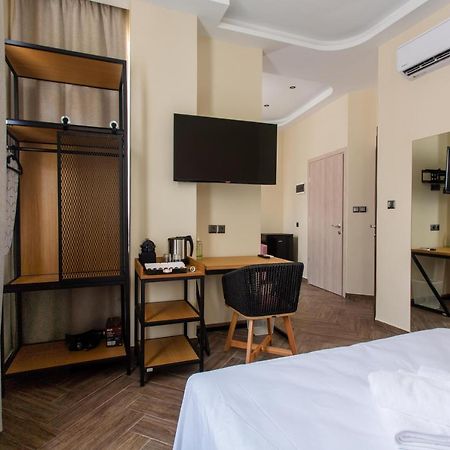 סלוניקי Leone Suites מראה חיצוני תמונה